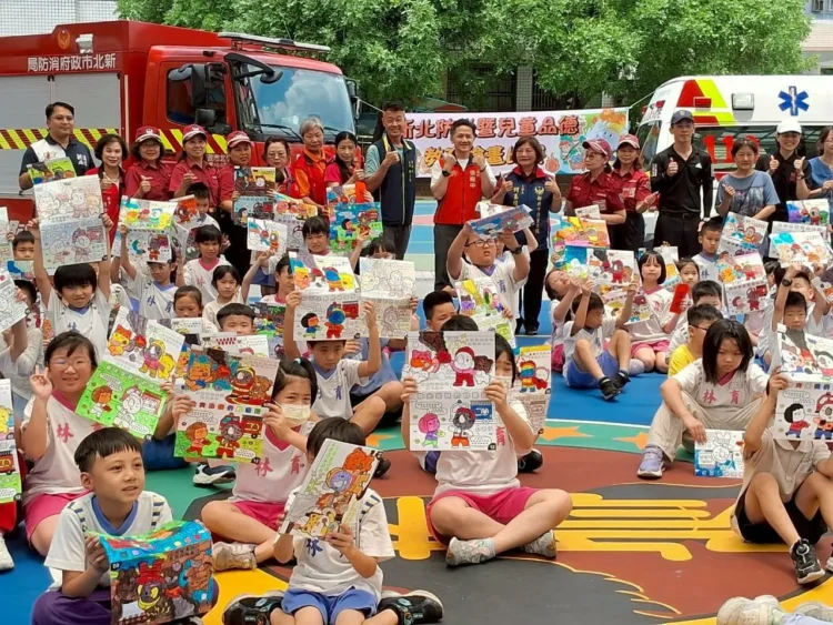 小畫筆揮灑清「廉」大冒險——新北消防辦理防災X品德繪畫比賽！