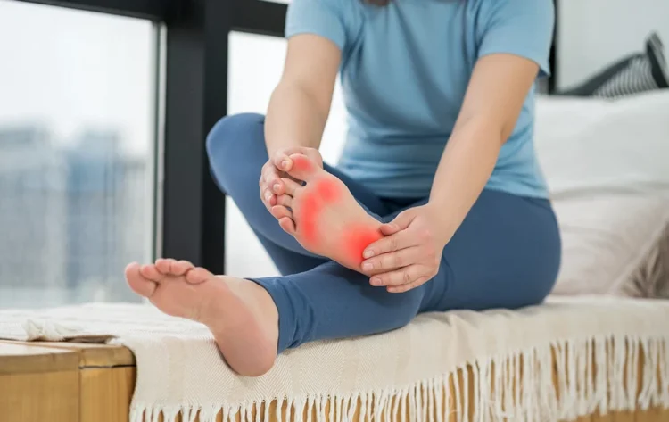 每天穿同雙鞋小心得香港腳！皮膚科醫揭「足部衛生4習慣」可預防