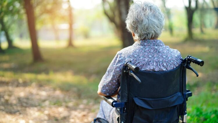 避免骨折失能風險!健保擴大骨鬆藥物給付 醫籲:及早檢測與治療才是關鍵 避免骨折失能風險!健保擴大骨鬆藥物給付 醫籲:及早檢測與治療才是關鍵