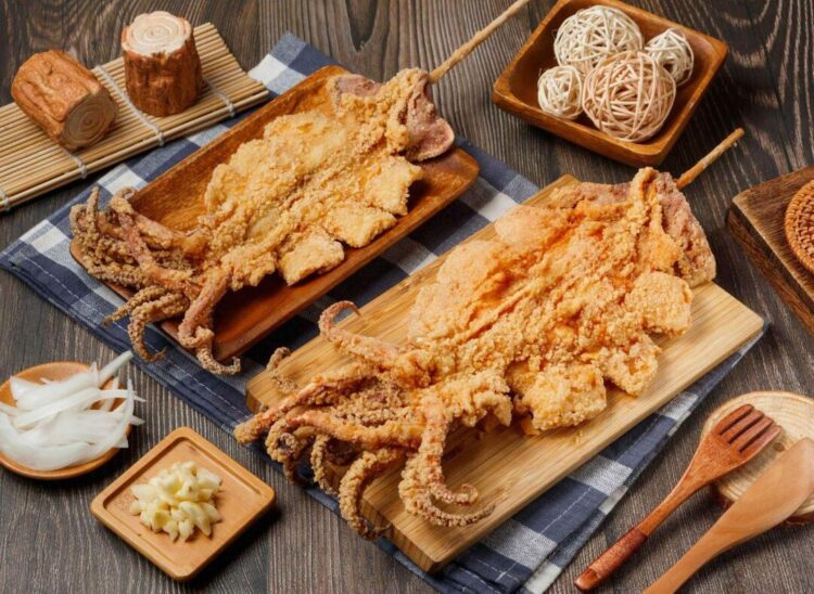 嘉義文化路炸魷魚香氣撲鼻 現炸現吃超涮嘴