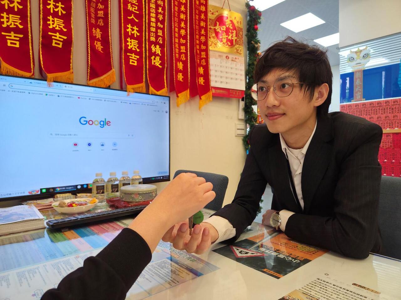 房價年漲17% 高雄專業房仲帶你精準掌握熱門區域購屋時機 房價年漲17% 高雄專業房仲帶你精準掌握熱門區域購屋時機