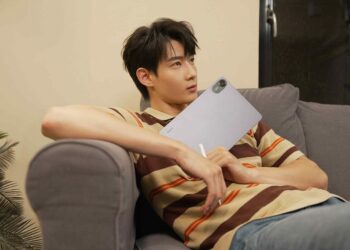 Redmi Pad 2 躍升新生代生產力夥伴！黃柏峰實測：娛樂、學習、工作全搞定