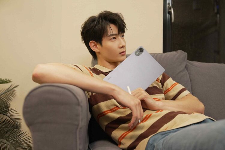 Redmi Pad 2 躍升新生代生產力夥伴!黃柏峰實測:娛樂、學習、工作全搞定 Redmi Pad 2 躍升新生代生產力夥伴!黃柏峰實測:娛樂、學習、工作全搞定