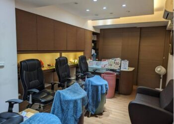 跟體內濕氣說再見 捷運東門站礦石蒸腳夯