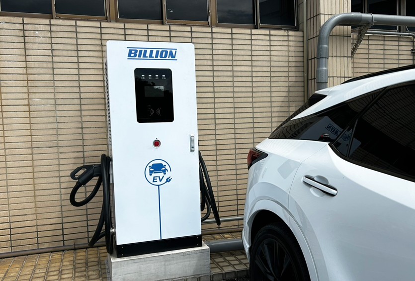 盛齊綠能完成中華電信PoC光儲充案場建置 打造綠能示範場域 盛齊綠能完成中華電信PoC光儲充案場建置 打造綠能示範場域