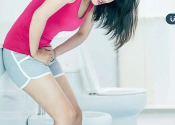 一打噴嚏就漏尿？醫揭「肌緊椅」20分鐘就有效：效果等同凱格爾運動