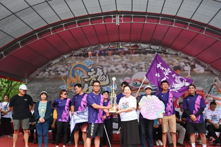 2025花蓮龍舟競渡嘉年華圓滿落幕 73隊齊聚競技展團隊精神 2025花蓮龍舟競渡嘉年華圓滿落幕 73隊齊聚競技展團隊精神
