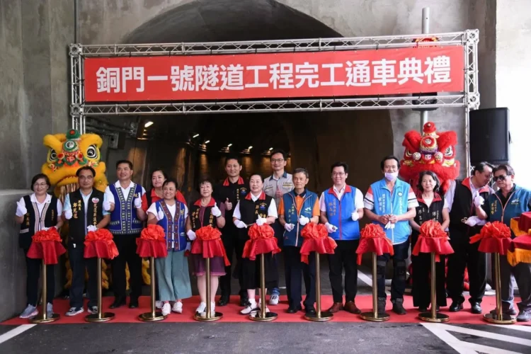 有關慕谷慕魚景觀區(原稱)縣府積極協助兩部落完成自觀區劃定及經營管理計畫 預計年底送中央審查 有關慕谷慕魚景觀區(原稱)縣府積極協助兩部落完成自觀區劃定及經營管理計畫 預計年底送中央審查