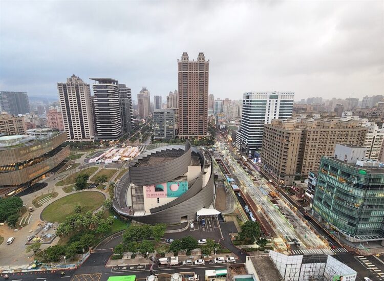 房市偏弱「建商急跟地主要錢了」!他揭桃園企業主賣房「這類人來撿」 房市偏弱「建商急跟地主要錢了」!他揭桃園企業主賣房「這類人來撿」