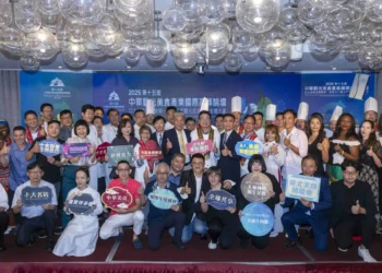 AI低碳新創美食邁向國際 劉和然親頒十大名廚獎項