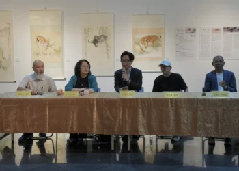 林政宜師承嶺南畫派 籌備10年書畫印展開啟多元對話