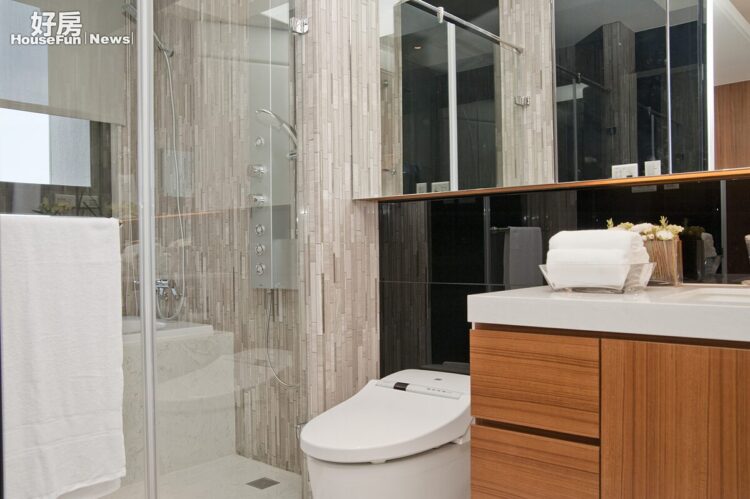 浴廁開窗只是行銷噱頭？他提「1致命傷」不懂哪裡好 眾曝親身經歷：住過就知道