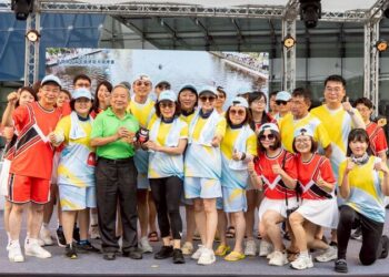 苦練有成 高雄市議會龍舟隊勇奪國際友誼賽冠軍！