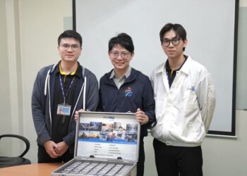 兩人同名同姓又同校同系，還同屆同時進入同公司實習後任職