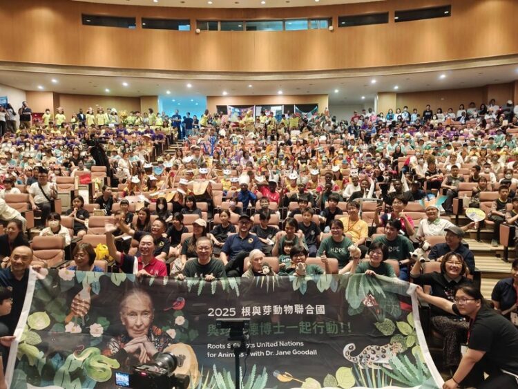 超萌動物聯合國!台南千名小學生「變身」為動物發聲 珍古德博士也來啦 超萌動物聯合國!台南千名小學生「變身」為動物發聲 珍古德博士也來啦