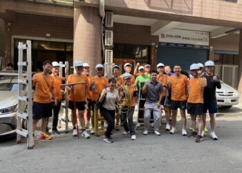 灰燼中重建家園 社會局攜手不動產公會修繕弱勢住宅