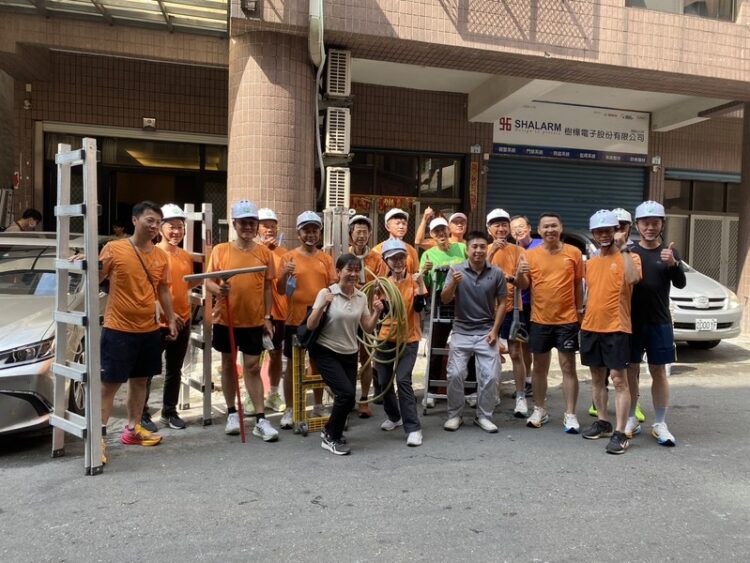 灰燼中重建家園 社會局攜手不動產公會修繕弱勢住宅 灰燼中重建家園 社會局攜手不動產公會修繕弱勢住宅