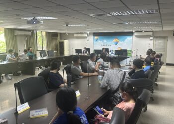 要求駕訓班落實教學 高雄區監理所邀集業者召開座談會