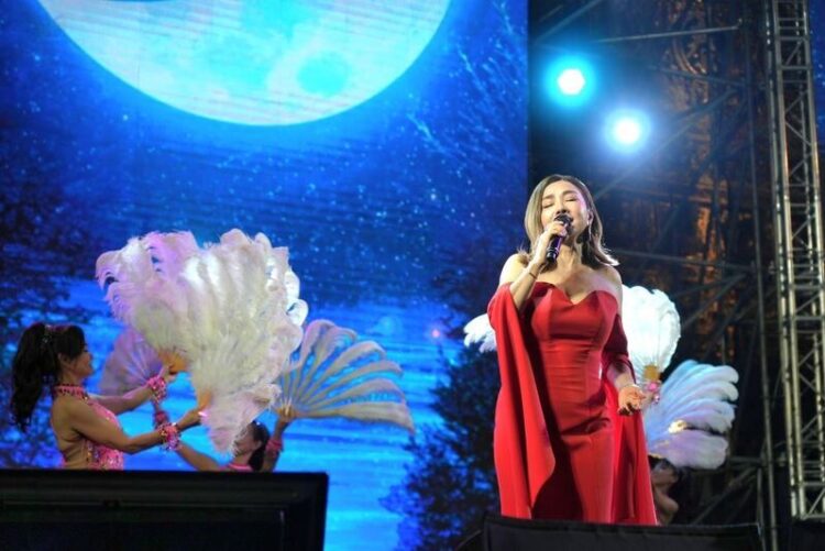 屏東雙盛會週末登場!「2025鹽琉開趴」萬人狂歡、「黑鮪魚文化觀光季2025」陳美鳳壓軸驚艷全場 屏東雙盛會週末登場!「2025鹽琉開趴」萬人狂歡、「黑鮪魚文化觀光季2025」陳美鳳壓軸驚艷全場