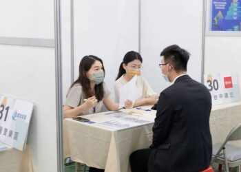 中區就業博覽會6/28彰化登場！64家企業搶才，73%職缺免經驗！