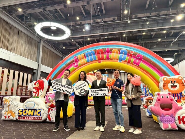 新光三越高雄左營店《Jumptopia 繽紛大冒險》攜手「音速小子 Sonic」聯名掀起一股全新玩樂風潮！