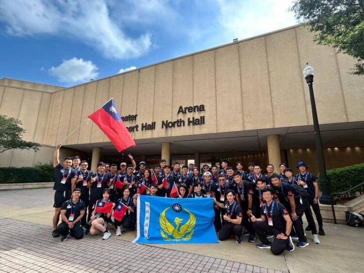 世界警消運動會盛大開幕-臺灣警消Team Taiwan 高舉國旗帥氣進場 世界警消運動會盛大開幕-臺灣警消Team Taiwan 高舉國旗帥氣進場