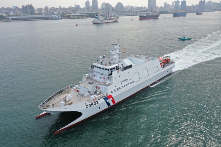 11月8日海巡節放假一日 肯定海巡人員辛勞與付出 11月8日海巡節放假一日 肯定海巡人員辛勞與付出