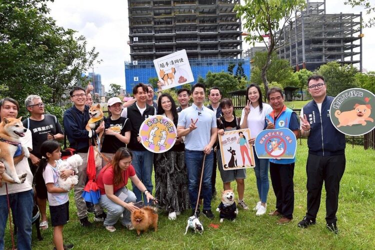 南港狗狗專屬活動區啟用 北市今年再增萬華、松山、內湖3毛孩空間