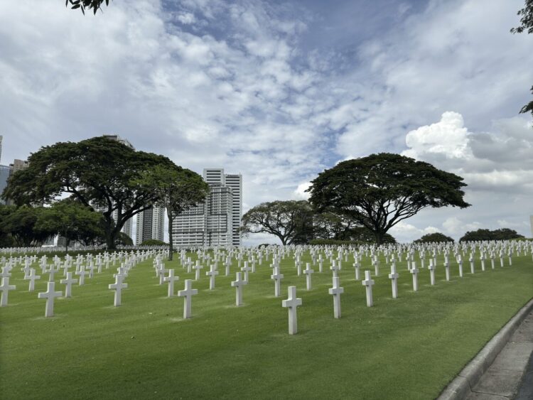 避免花大錢找神棍 「太陽神塔羅」鬼月即將推出「山海經牌卡」一牌了解所有靈的問題