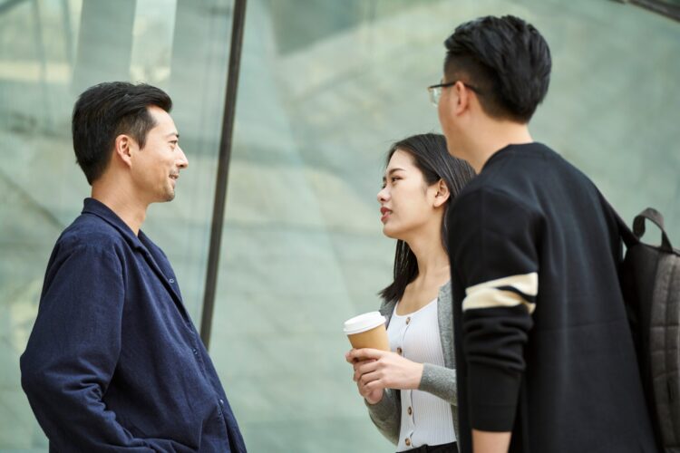 職場八卦人無所不在?掌握這4招輕鬆化解流言危機! 職場八卦人無所不在?掌握這4招輕鬆化解流言危機!