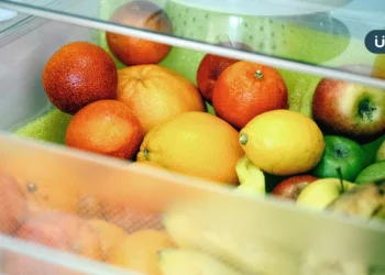 夫妻狂嗑「發霉水果」皆罹肝癌！營養師揭「5類水果」冰過還是會壞