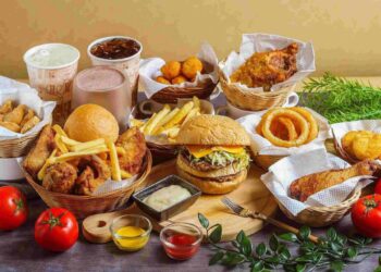 挑戰台北最好吃漢堡 雙城街美食圓山隱藏經典速食 重溫舌尖上懷舊滋味