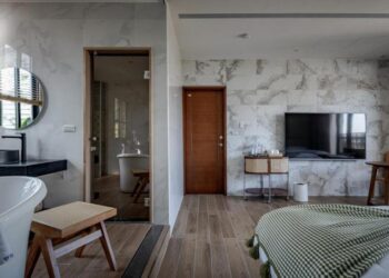 宜蘭網美包棟民宿推薦 山景第一排 開窗即見抹茶山療癒美景