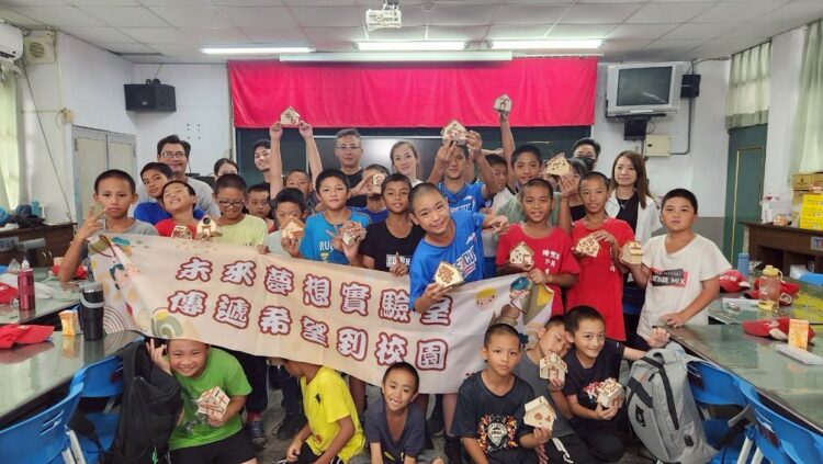 大邑建設走訪台中德芙蘭小學,用故事陪伴偏鄉孩子築夢未來 大邑建設走訪台中德芙蘭小學,用故事陪伴偏鄉孩子築夢未來