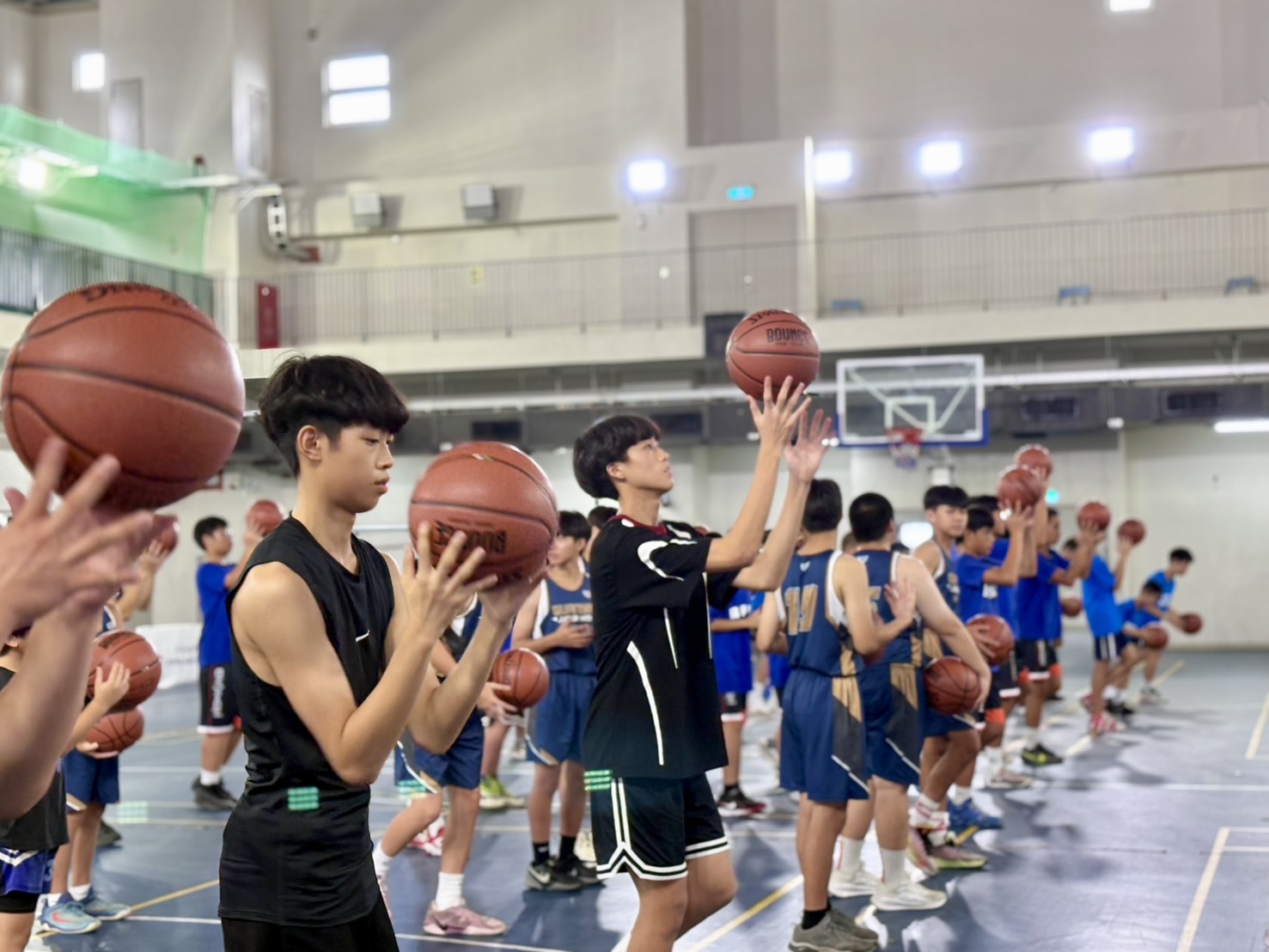 華航9度助攻 公益籃球營點燃飛翔熱情