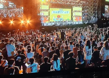 花蓮夏戀嘉年華第三夜 「告五人」、「婁峻碩」、「家家」等熱情開唱 嗨翻東大門歡樂周五夜