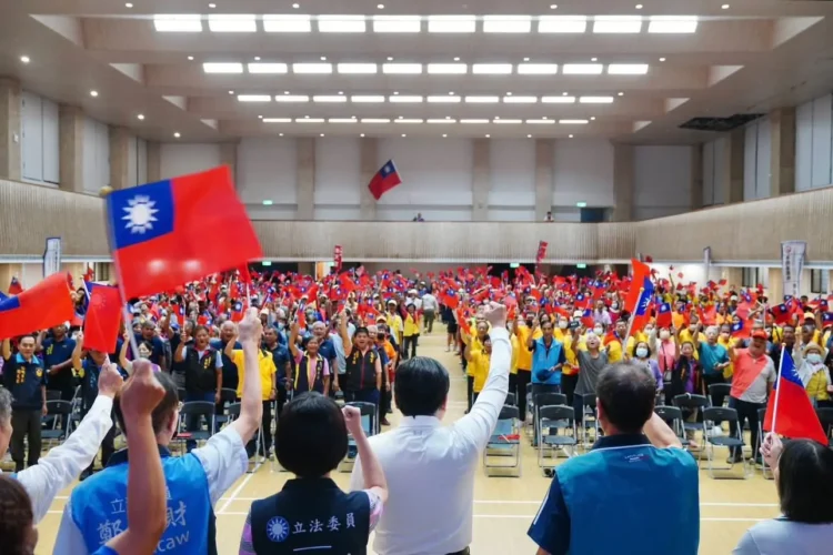 韓國瑜花蓮力挺傅崐萁 呼籲726「不同意罷免」守住民主