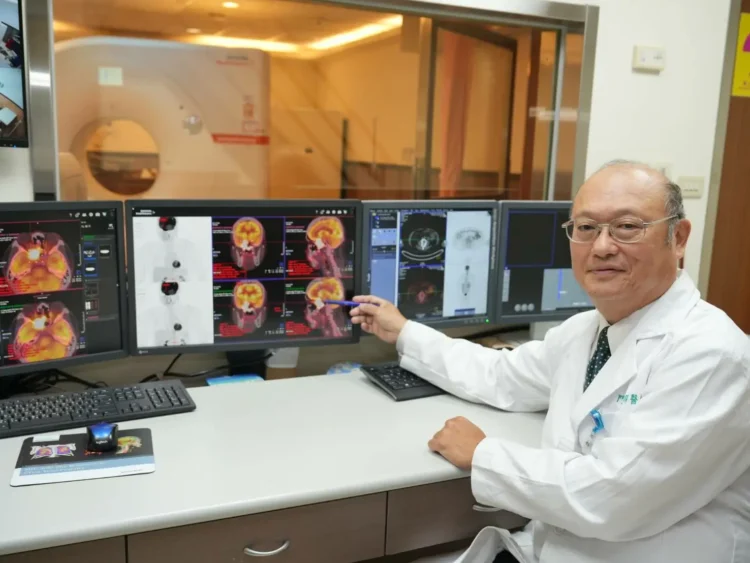 正子造影發現甲狀腺癌 醫師自身經歷籲早篩保健康 正子造影發現甲狀腺癌 醫師自身經歷籲早篩保健康