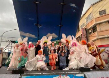 紙風車《寶莉回家》學甲登場 臺南市長黃偉哲推動友善育兒政策再下一城