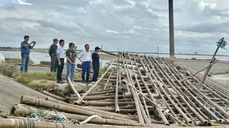 嘉義縣民哀嘆「家園還沒整理完!」呼籲縣府延長停班停課 嘉義縣民哀嘆「家園還沒整理完!」呼籲縣府延長停班停課