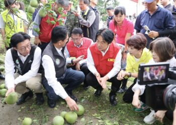 丹娜絲颱風重創嘉南農漁業 總統賴清德、院長卓榮泰同步南下勘災 承諾從優、從速協助復原