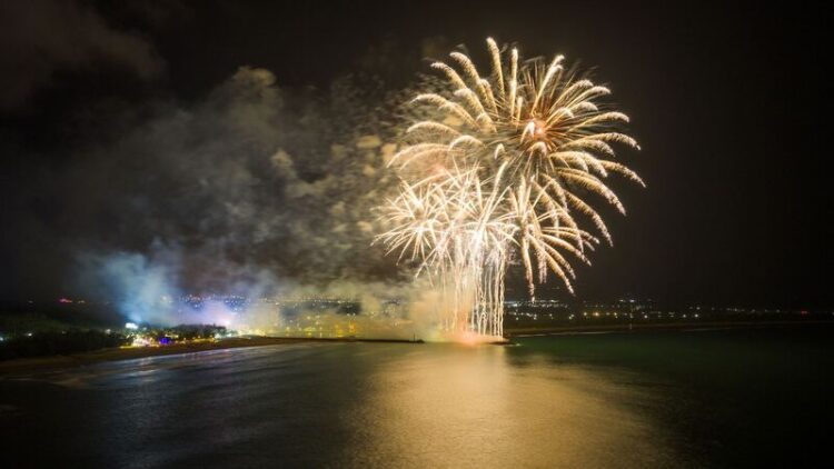 哥吉拉登陸車城！2025屏東海口祭煙火秀引爆海口超嗨夏日