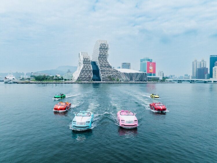 高雄洲際酒店攜手「海上超跑遊艇」 推出住房專案與餐飲加購方案，開啟陽光港景下的極速奢華享受！