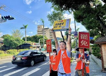 民進黨高市黨部主委黃文益號召黨員全力動員 簡訊齊發力挺726大罷免！ 【