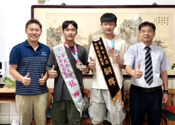大榮中學電機科學生全國技能競賽大放異彩 冷作職類、配管與暖氣職類奪銀、銅牌