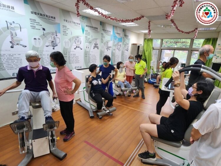 【全方位健康專欄】 從運動開始,打開銀髮生活的全新篇章 【全方位健康專欄】 從運動開始,打開銀髮生活的全新篇章