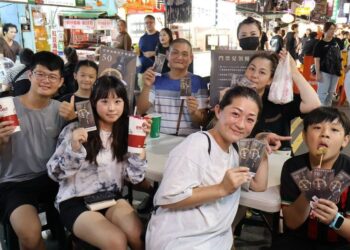 天后江蕙高雄開唱8場圓滿成功 高市府續推商圈夜市券 跨世代樂迷帶動商機