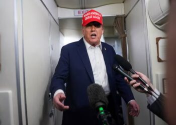 川普宣布已簽署對12國的關稅通知函 週一寄出最後通牒 最高恐飆70%引爆全球貿易震撼彈