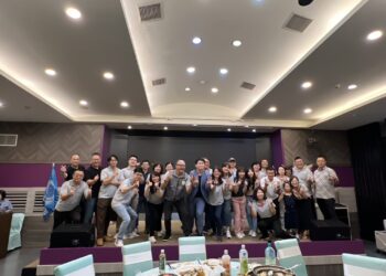 中正大學企管系104級MBA舉辦敘舊迎新聯合餐會，企管系執行長鄭祥麟教授親臨祝賀！打造學習新起點