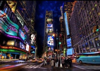 阿卡莎納推國際公益 肯亞兒教明年登上紐約時代廣場